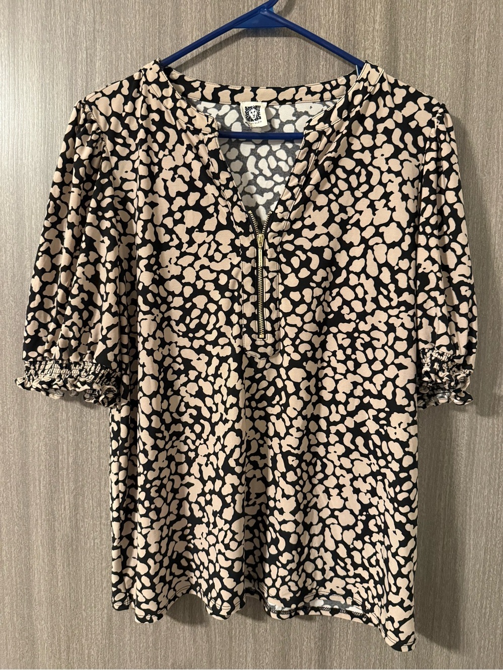 Black & Beige Printed 1/4 Zip-Front Women’s Top